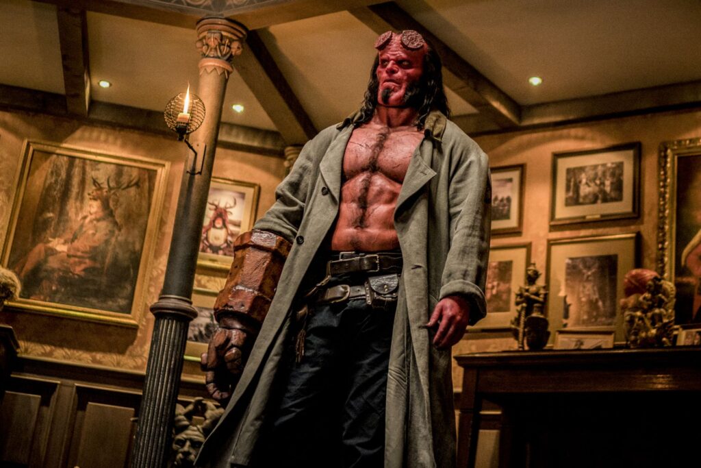 HELLBOY – OTVARA VRATA PAKLA I DOSLOVNO POMIČE GRANICE