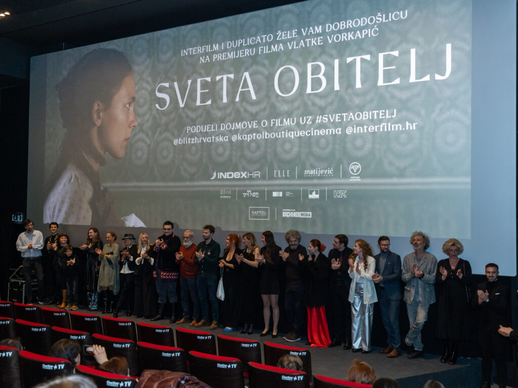 Vlatka Vorkapić nakon hit uspješnice „Sonja i bik“ ponovno oduševila publiku – predstavljen dugo iščekivan film „Sveta obitelj“